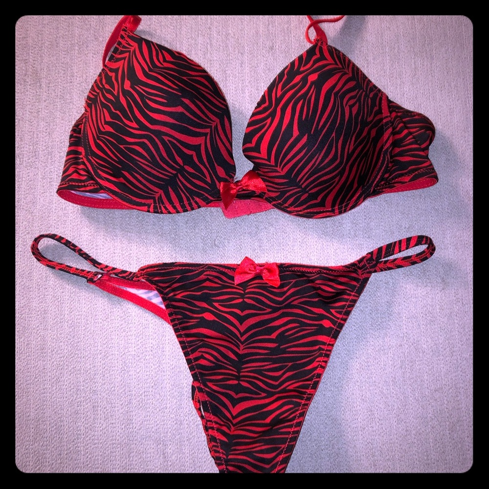 Black and red bra and thong set